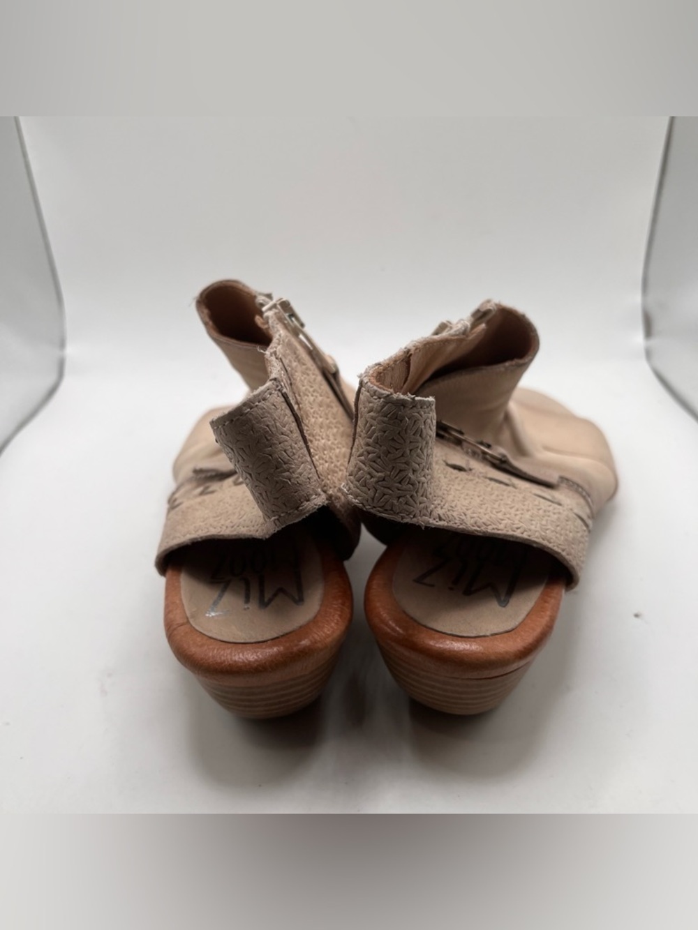 MIZ MOOZ Carla Peep Toe Bootie In Linen Open-Toe Low Heel Sandal size 40 US 9.5 - Picture 6 of 9